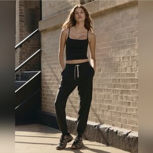 VUORI PERFORMANCE JOGGERS MEDIUM